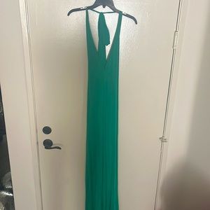 Bcbg evening gown plunging neckline backless halter